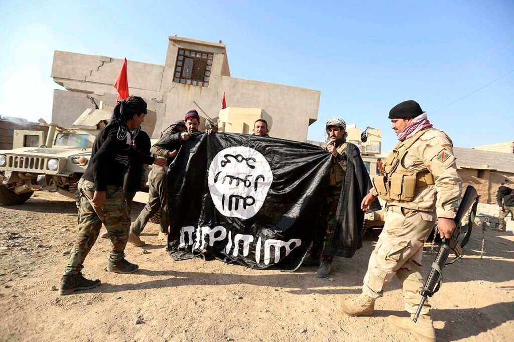ISIS में शामिल होने IIT-गुवाहाटी से निकला स्टूडेंट, रास्ते में ही पुलिस ने धर लिया।